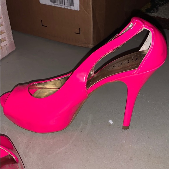 Guess Hot pink high heels - Picture 3 of 6